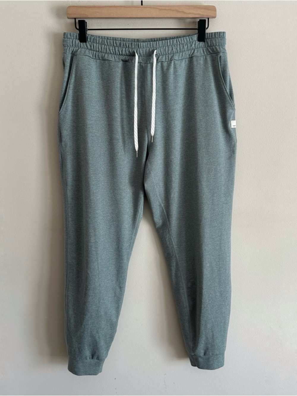 Vuori Performance Jogger Mid Rise DreamKnit Green Heather VW303 Medium